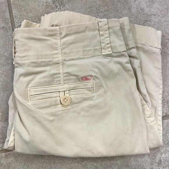 ▶️Vineyard Vines◀️ Shorts In Size 2. - Picture 14 of 15